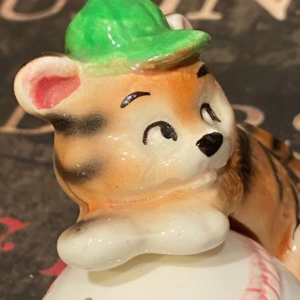 Lefton Tiger Baseball Anamorphic Salt Pepper Shakers